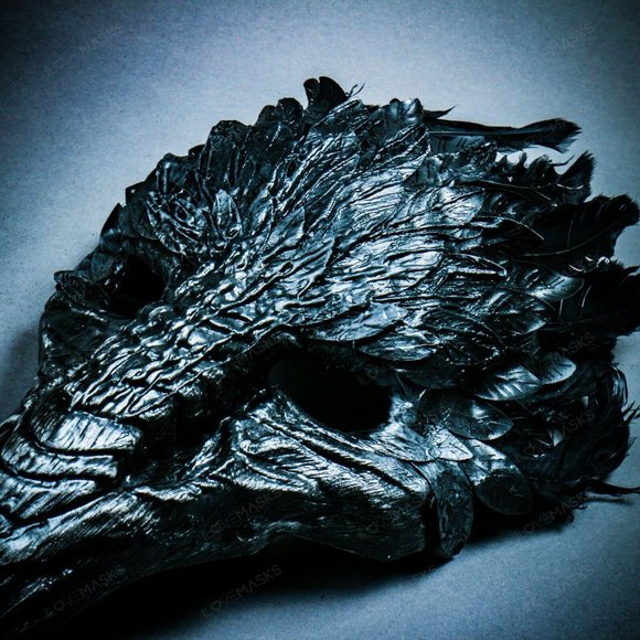 Black Bird Curved Nose Feather Plague Doctor Mask - Picture 8 of 9